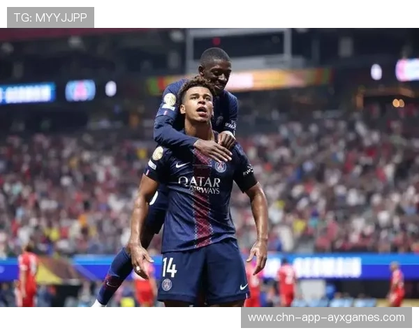 巴黎边路全面打开,登贝莱多次送出威胁传递 巴黎边路全面打开,登贝莱多次送出威胁传递