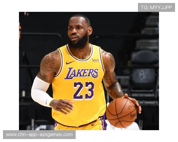 詹姆斯助攻与得分并重,湖人全队齐心协力