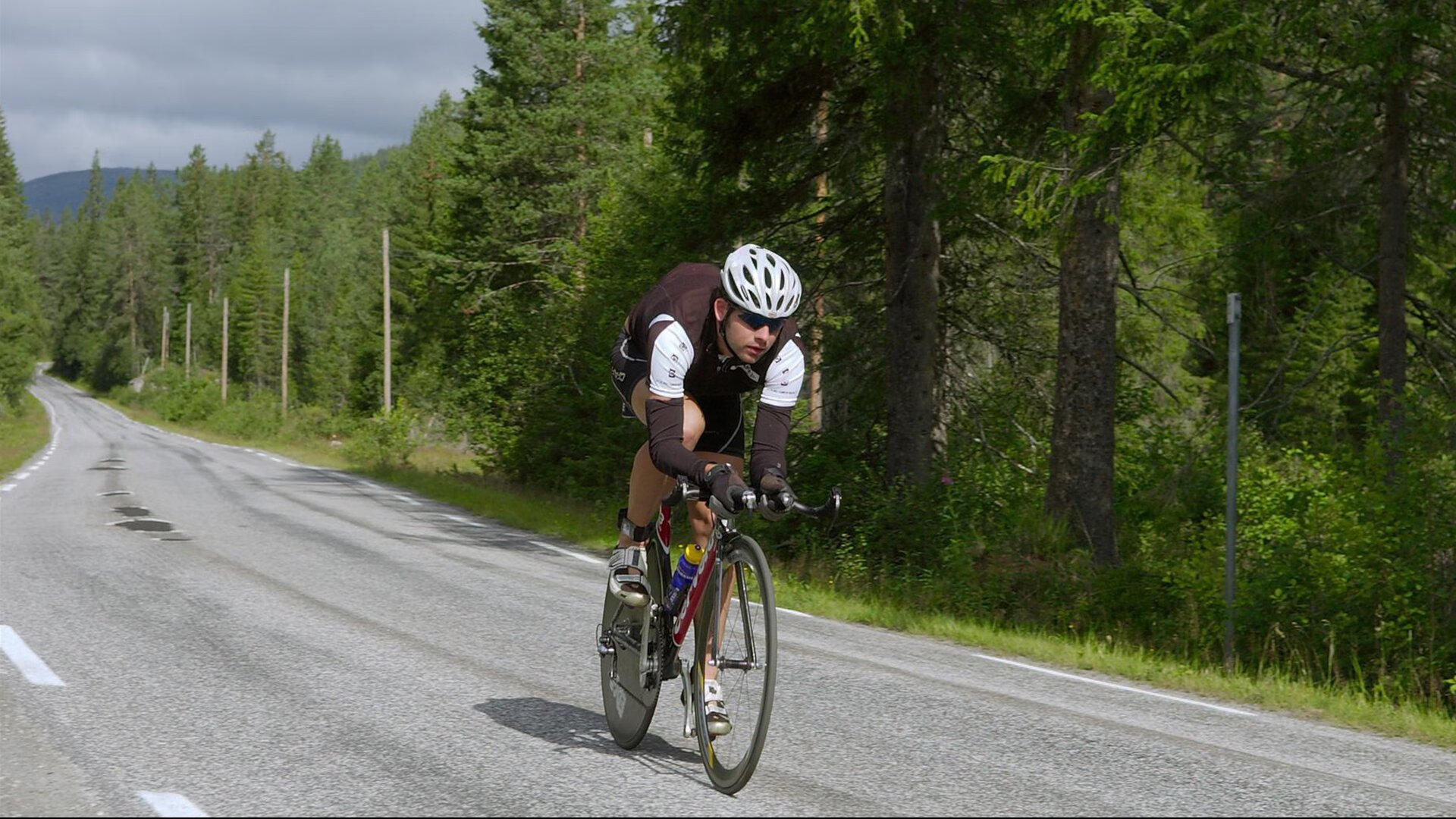 TL推行多语言训练营策略，多语言实现方案